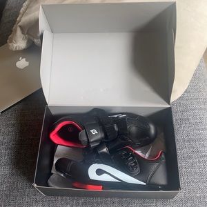 Brand new Peleton shoes with cleats size 40